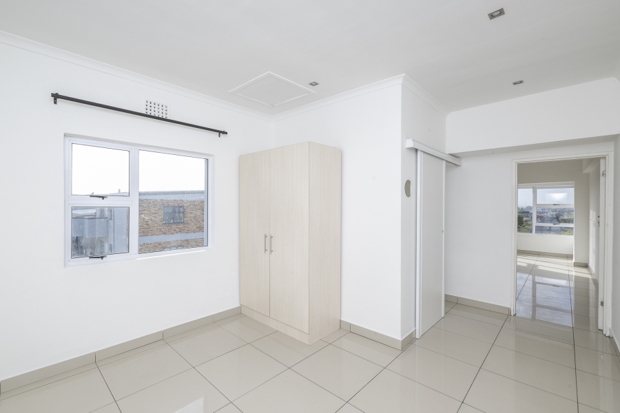 1 Bedroom Property for Sale in Heathfield Western Cape